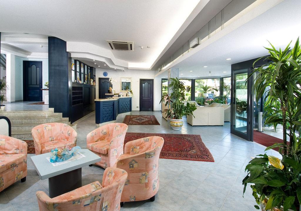 Hotel Clipper Giulianova Kültér fotó