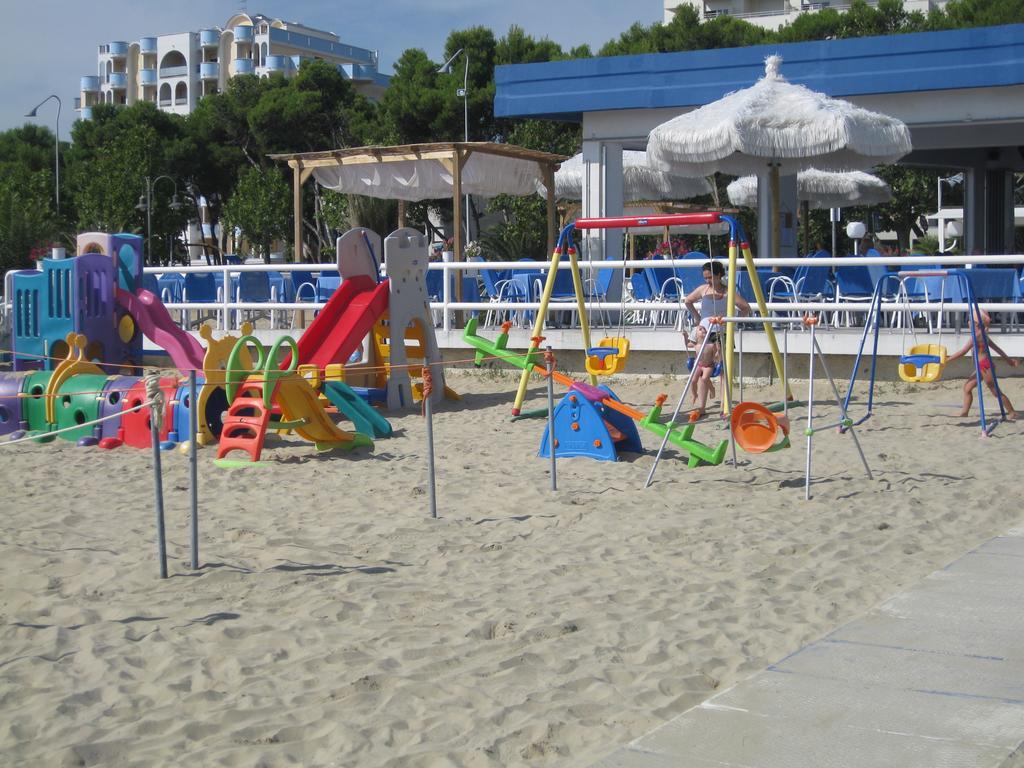 Hotel Clipper Giulianova Kültér fotó