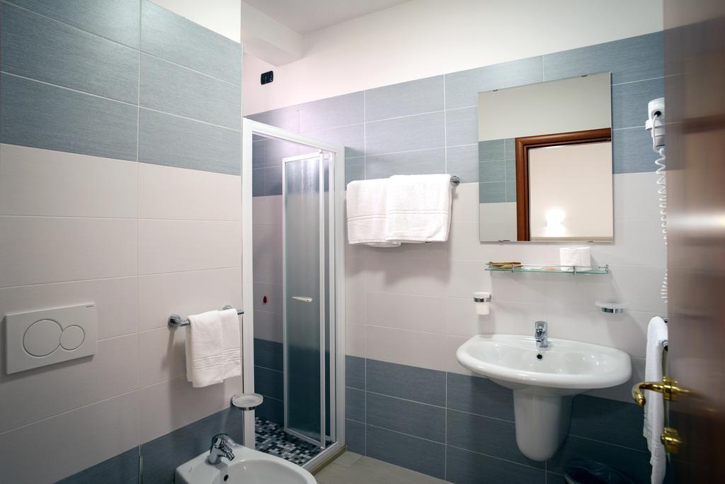 Hotel Clipper Giulianova Kültér fotó